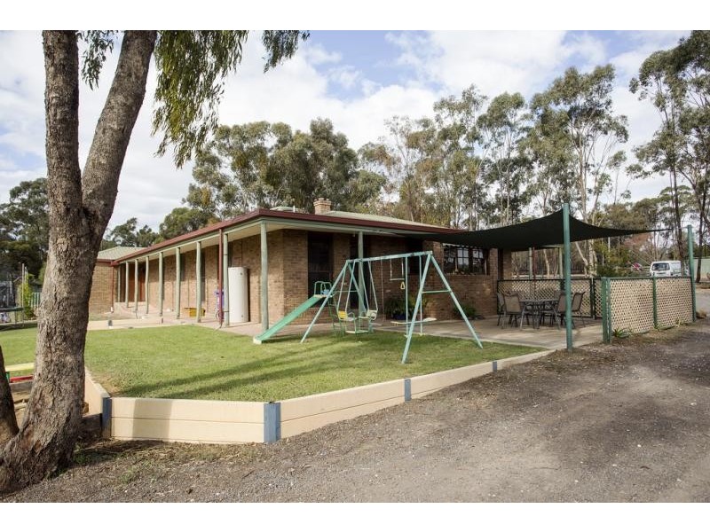 106 Edwards Road, Maiden Gully VIC 3551