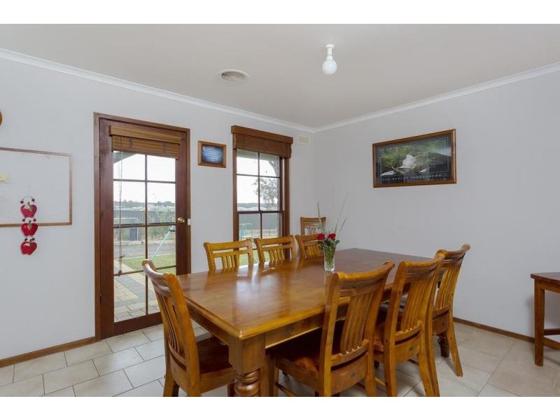 106 Edwards Road, Maiden Gully VIC 3551