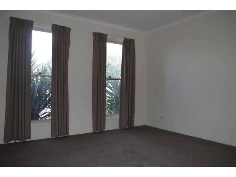 2 Renwick Street, Golden Square VIC 3555
