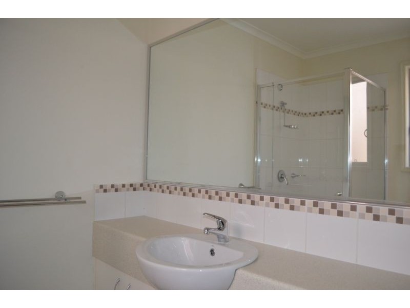 2 Renwick Street, Golden Square VIC 3555