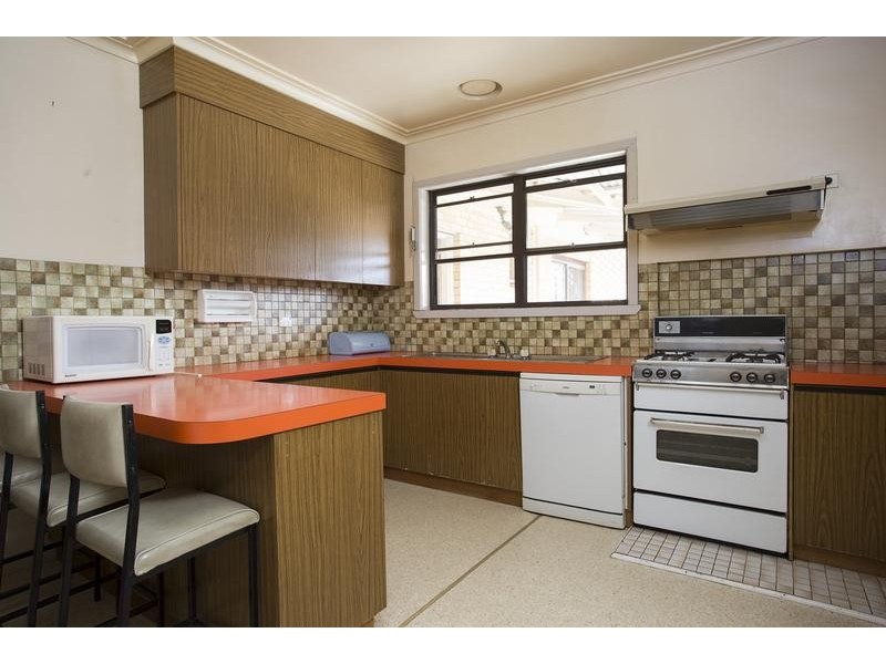 24 Clarke Street, Kennington VIC 3550