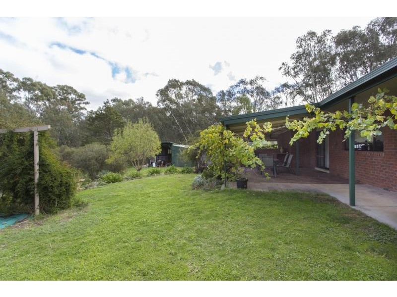86 Kangaroo Gully Road, Kangaroo Flat VIC 3555