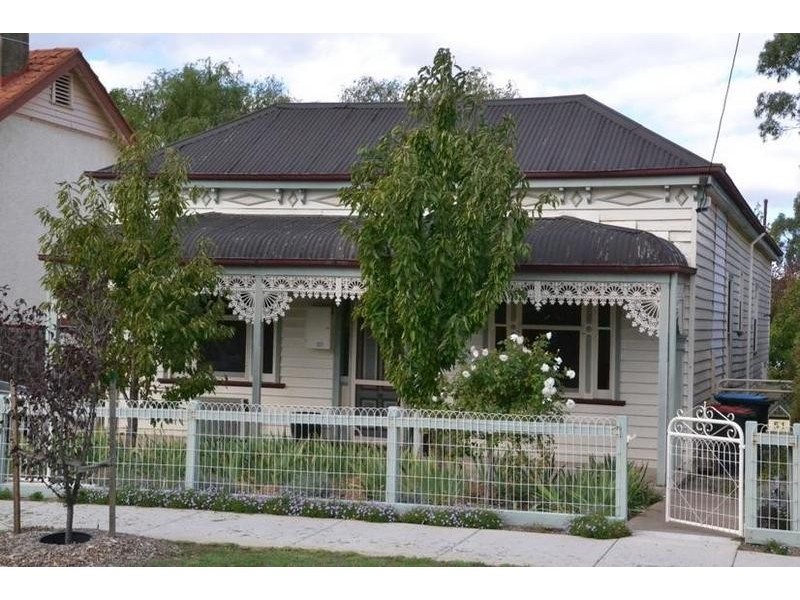 51 Carpenter Street, Quarry Hill VIC 3550