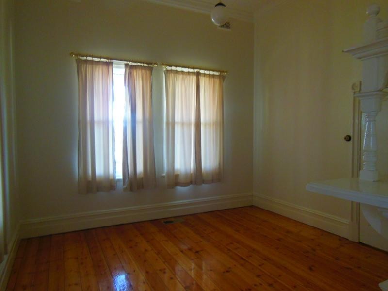 5A Harkness Street, Quarry Hill VIC 3550