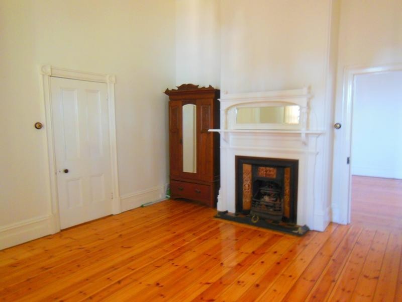 5A Harkness Street, Quarry Hill VIC 3550