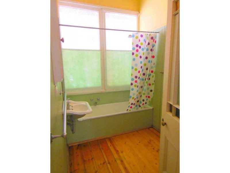 5A Harkness Street, Quarry Hill VIC 3550