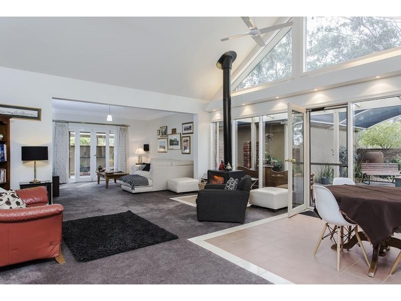 48 Homebush Drive, Junortoun VIC 3551