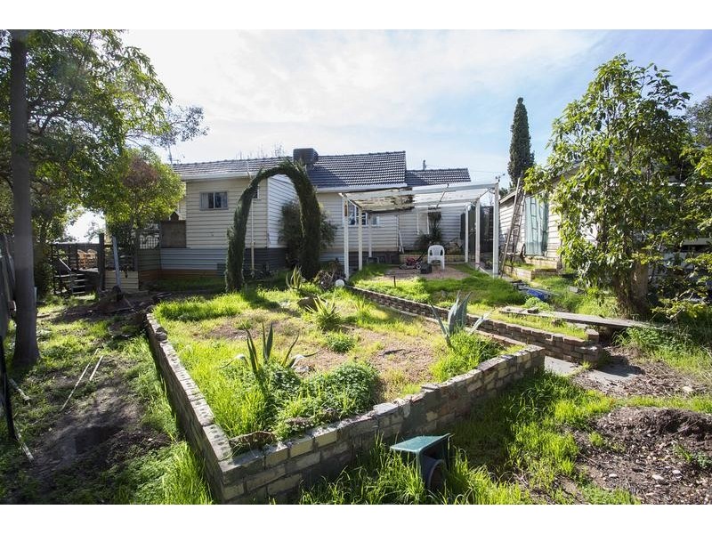 8 Towers Street, Flora Hill VIC 3550