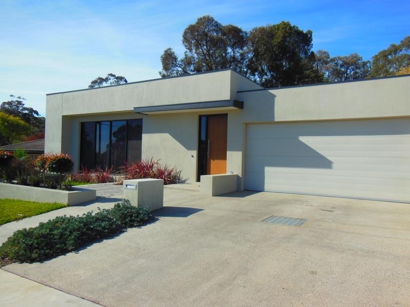 8 Carola Court, Bendigo VIC 3550