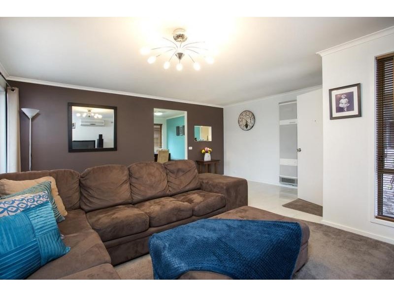 67 Gill Avenue, California Gully VIC 3556