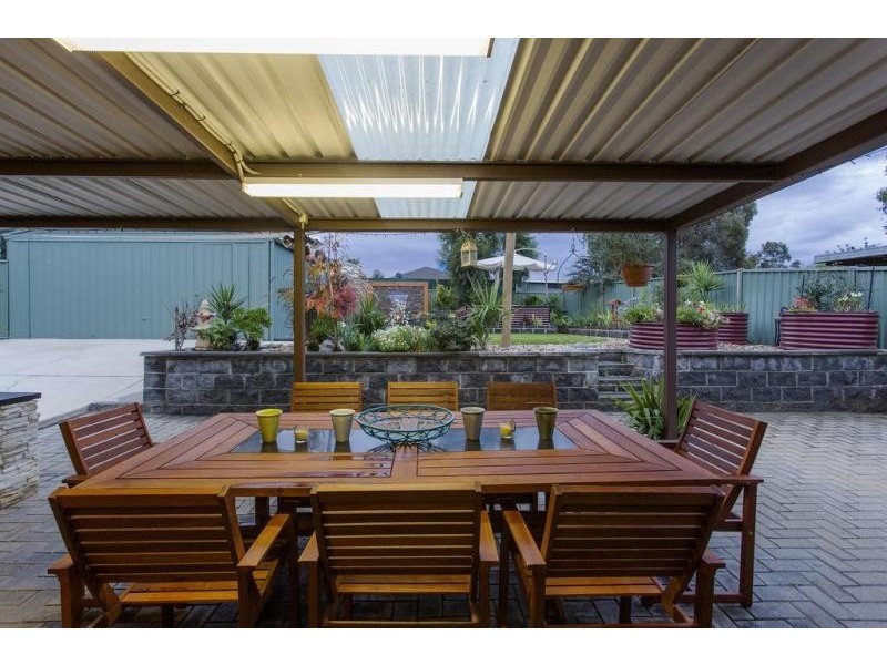 67 Gill Avenue, California Gully VIC 3556