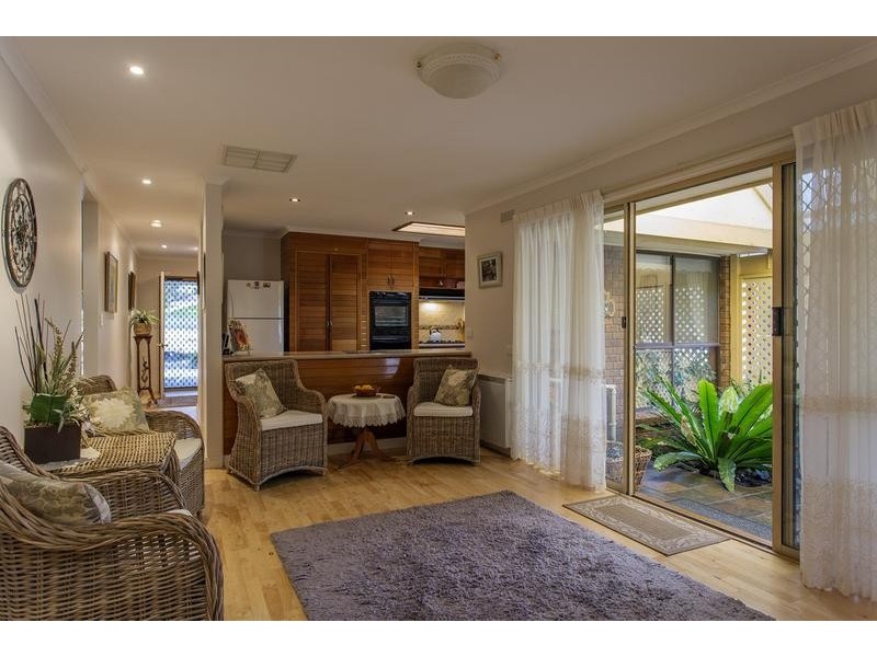 14 Wirth Street, Flora Hill VIC 3550