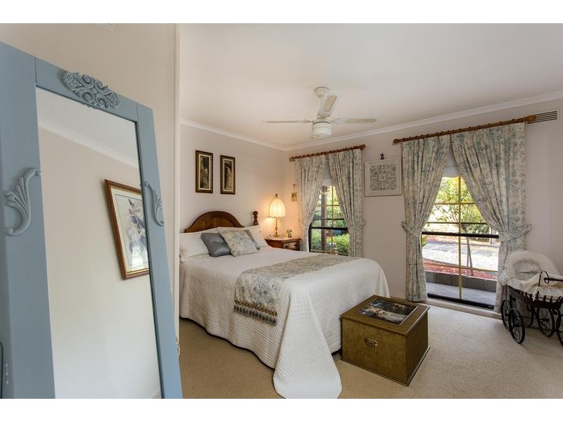 14 Wirth Street, Flora Hill VIC 3550