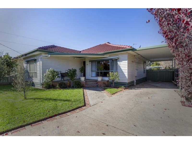 153 MacKenzie Street West, Golden Square VIC 3555