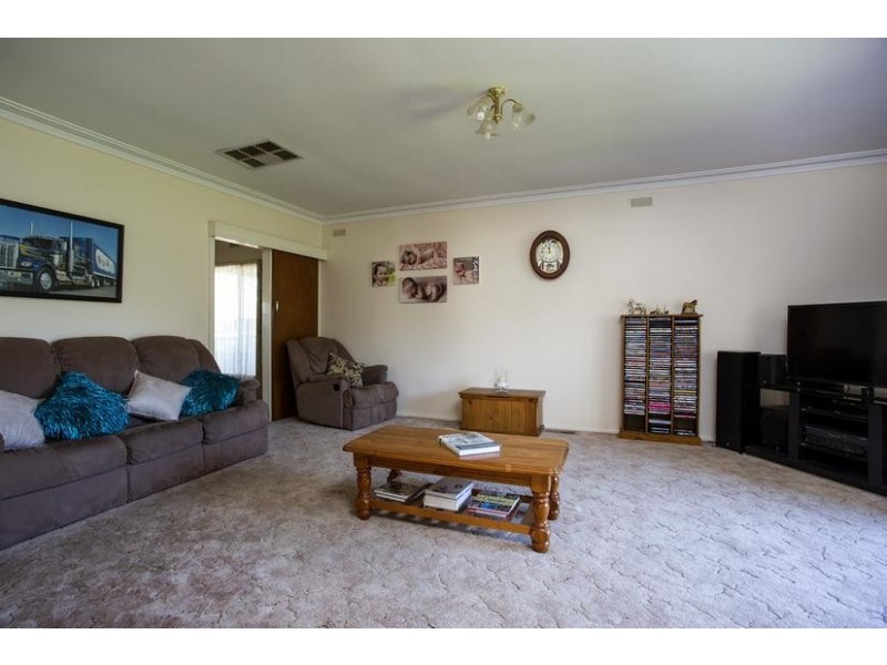 153 MacKenzie Street West, Golden Square VIC 3555