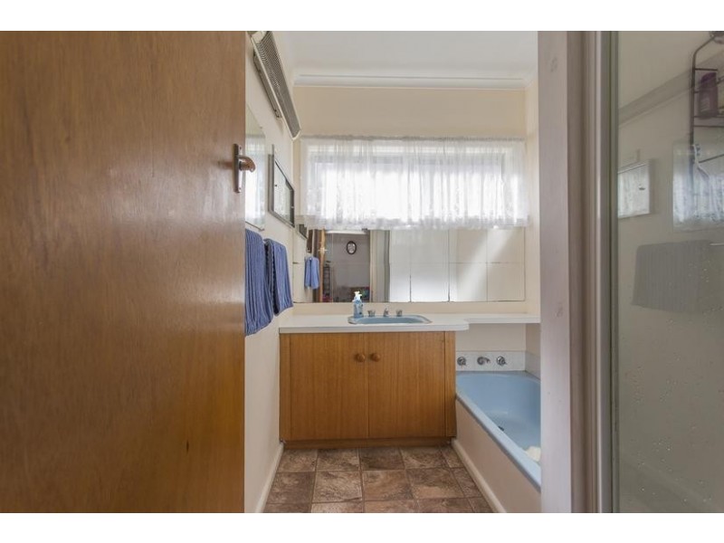 153 MacKenzie Street West, Golden Square VIC 3555