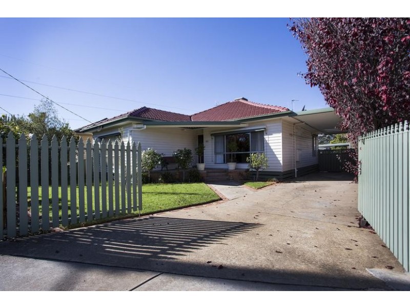 153 MacKenzie Street West, Golden Square VIC 3555