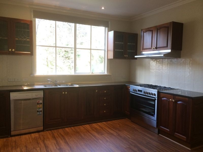 635 Calder Highway, Maiden Gully VIC 3551