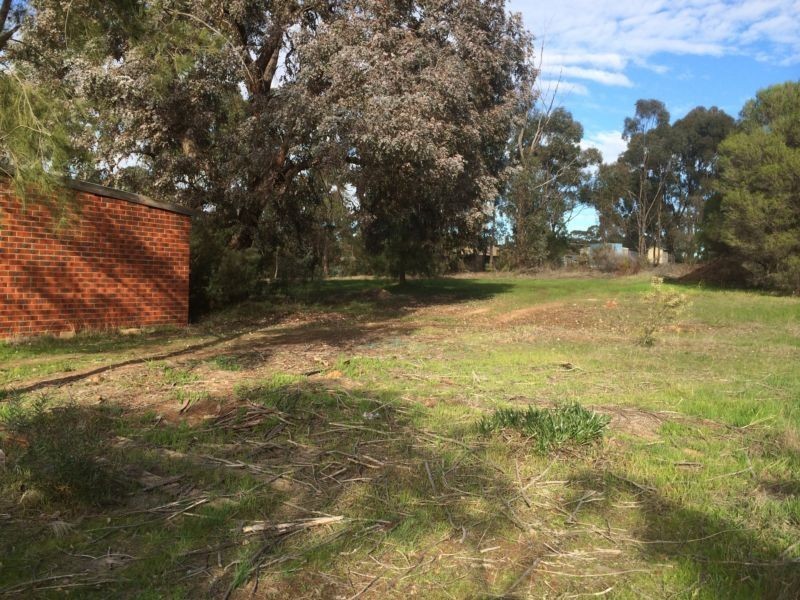 635 Calder Highway, Maiden Gully VIC 3551