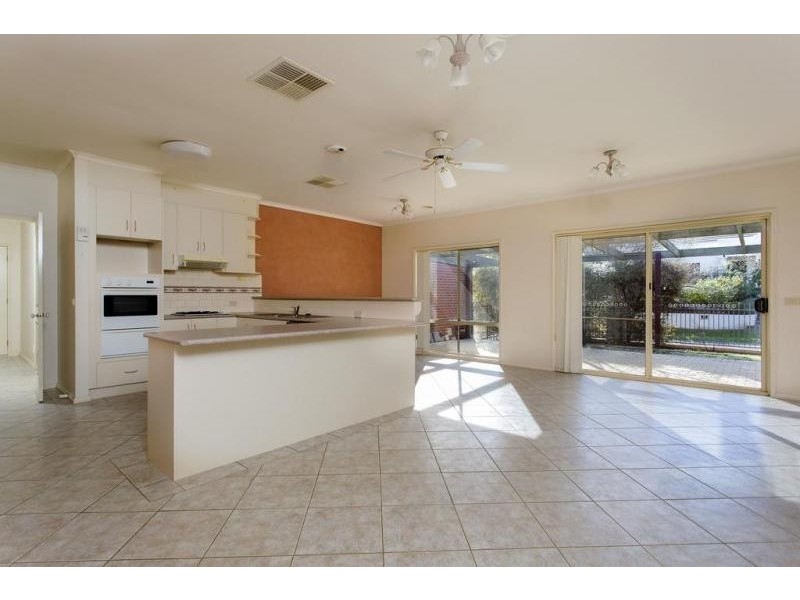 10 Doak Street, East Bendigo VIC 3550