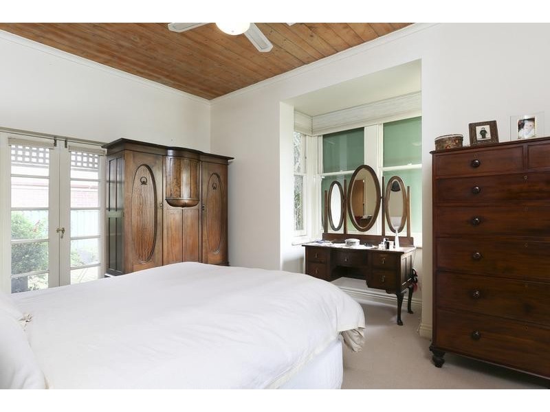 4 Spring Hill Drive, Spring Gully VIC 3550