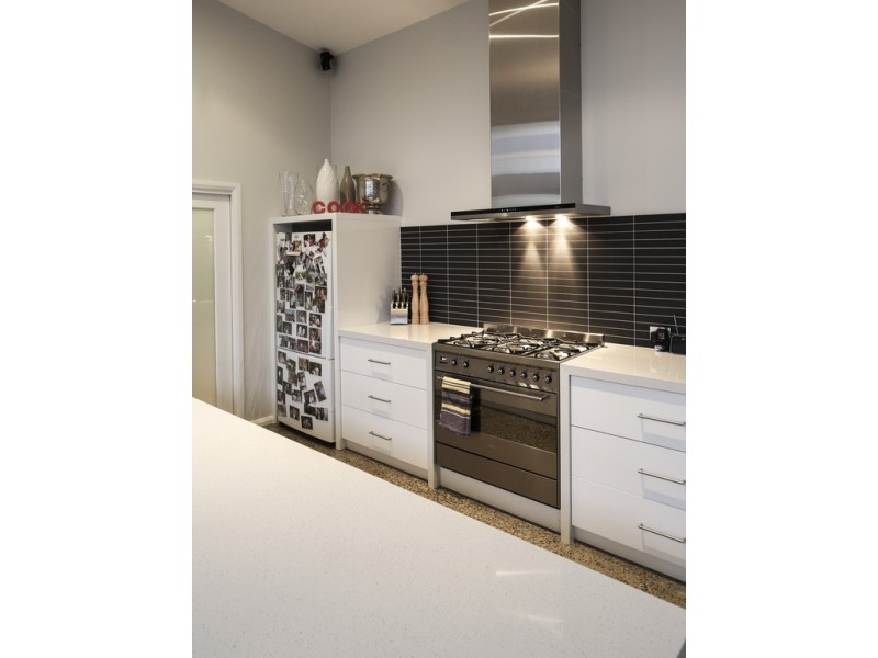 29 Cousins Street, Strathdale VIC 3550