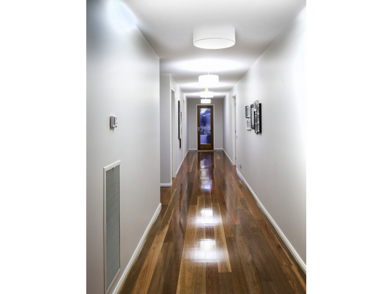 29 Cousins Street, Strathdale VIC 3550