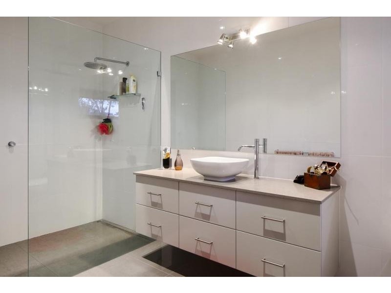 29 Cousins Street, Strathdale VIC 3550