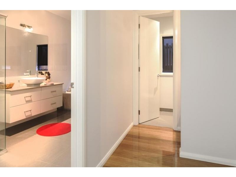 29 Cousins Street, Strathdale VIC 3550