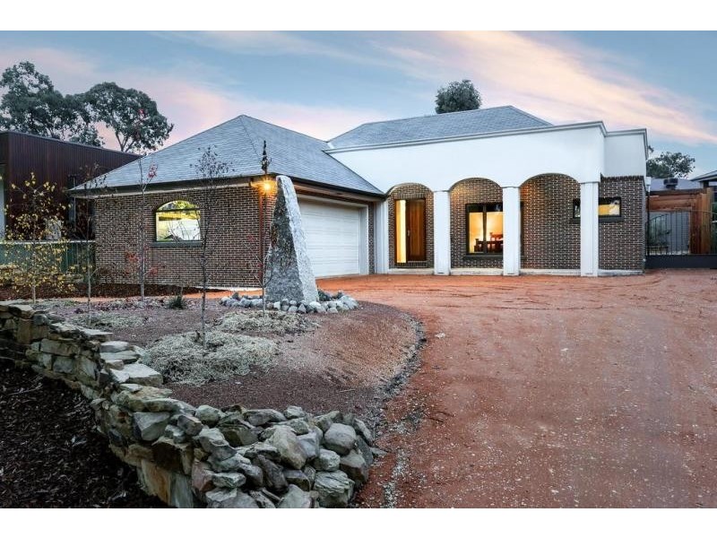 29 Cousins Street, Strathdale VIC 3550