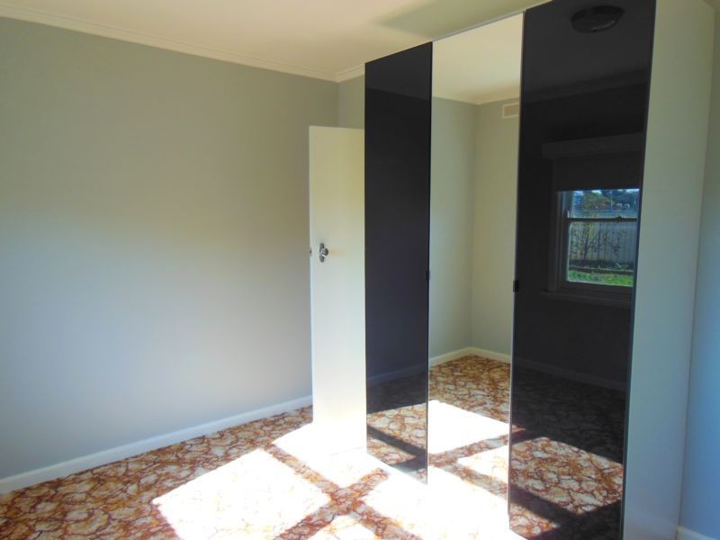 24 Fifth Avenue, White Hills VIC 3550