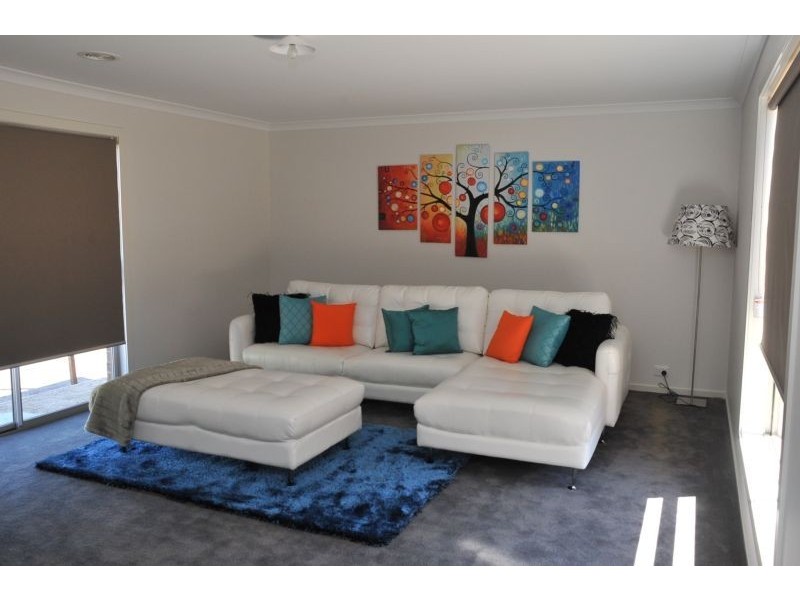 6 Sundew Drive, Kangaroo Flat VIC 3555