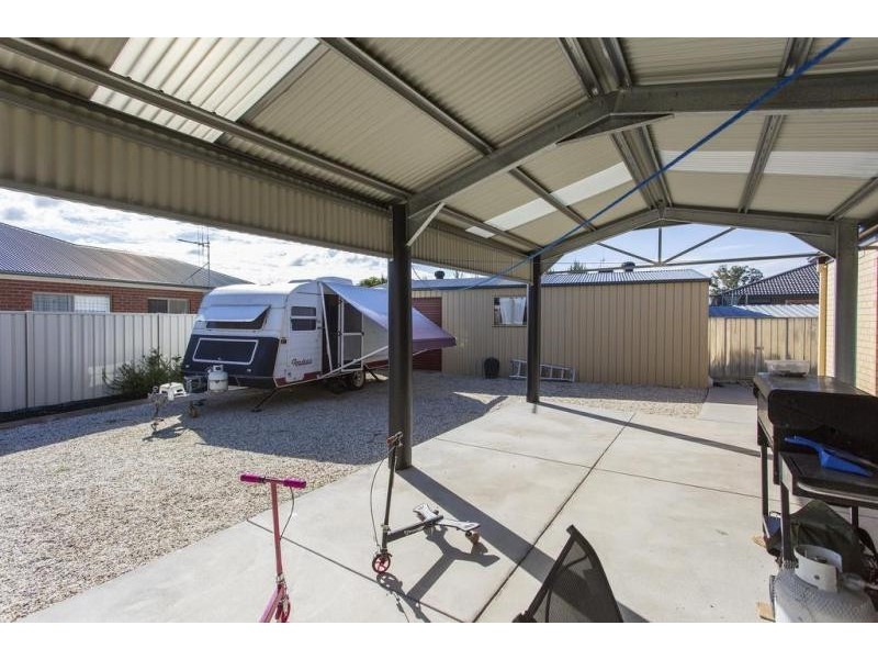 4 Ombana Court, Epsom VIC 3551