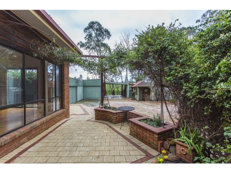 106 Lockwood Road, Kangaroo Flat VIC 3555