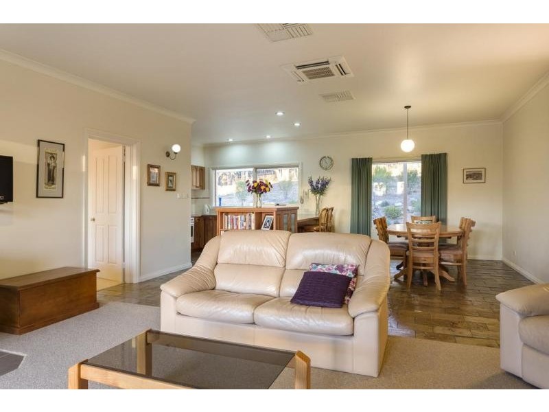 61 Claremont Place, Sedgwick VIC 3551