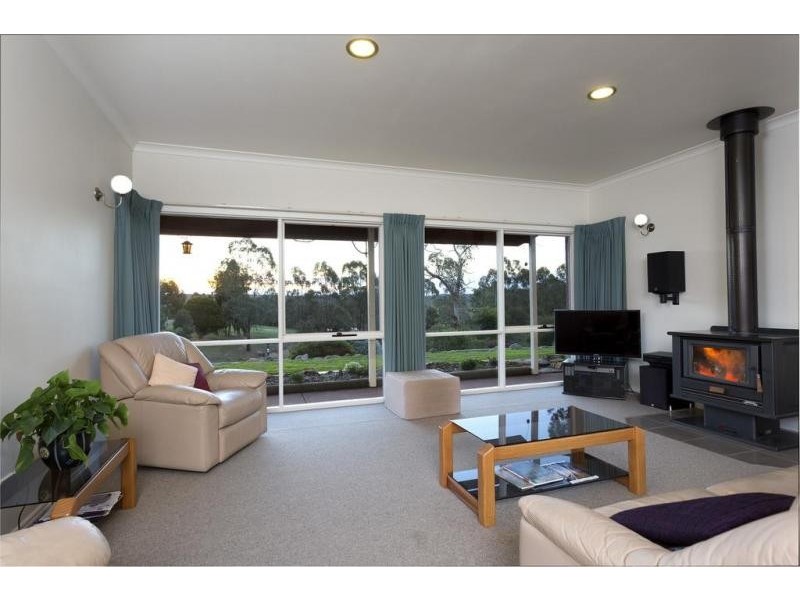 61 Claremont Place, Sedgwick VIC 3551