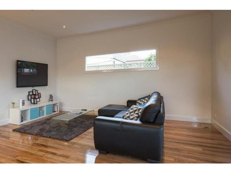 2 Percival Street, Quarry Hill VIC 3550