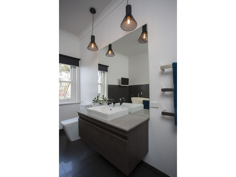 2 Percival Street, Quarry Hill VIC 3550