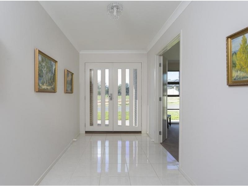 84 Bassett Drive, Strathfieldsaye VIC 3551