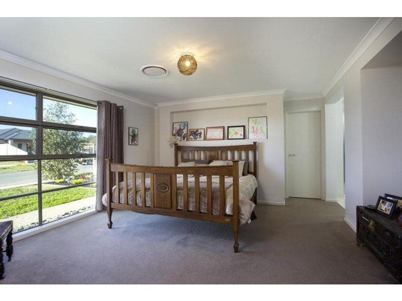 84 Bassett Drive, Strathfieldsaye VIC 3551