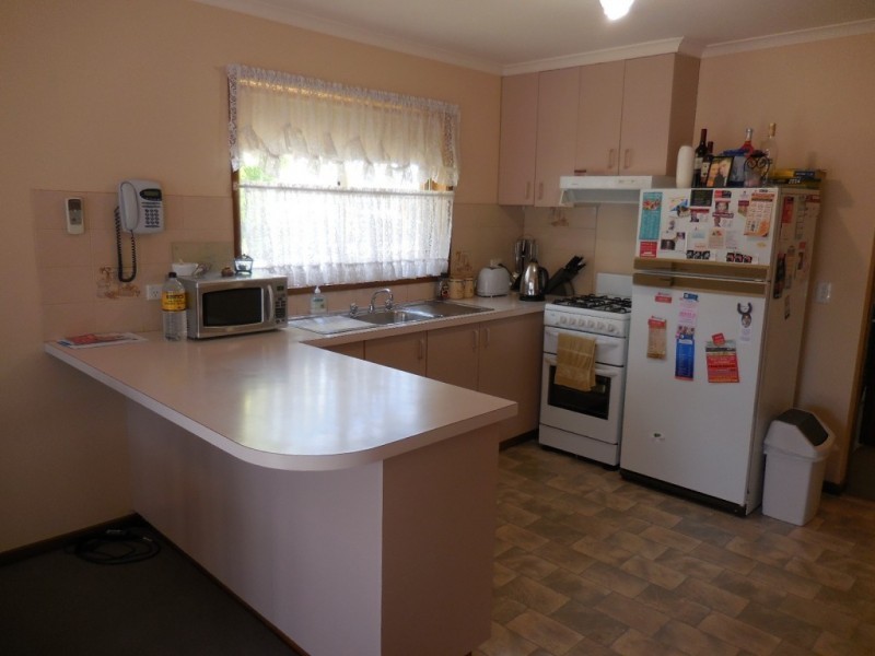 1/9 Patricia Court, Golden Square VIC 3555