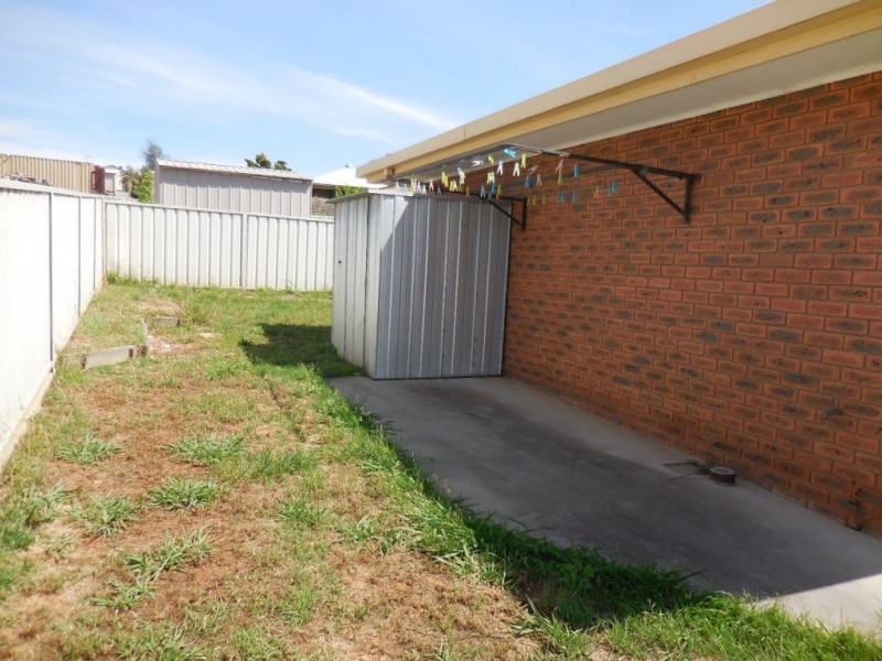 1/9 Patricia Court, Golden Square VIC 3555