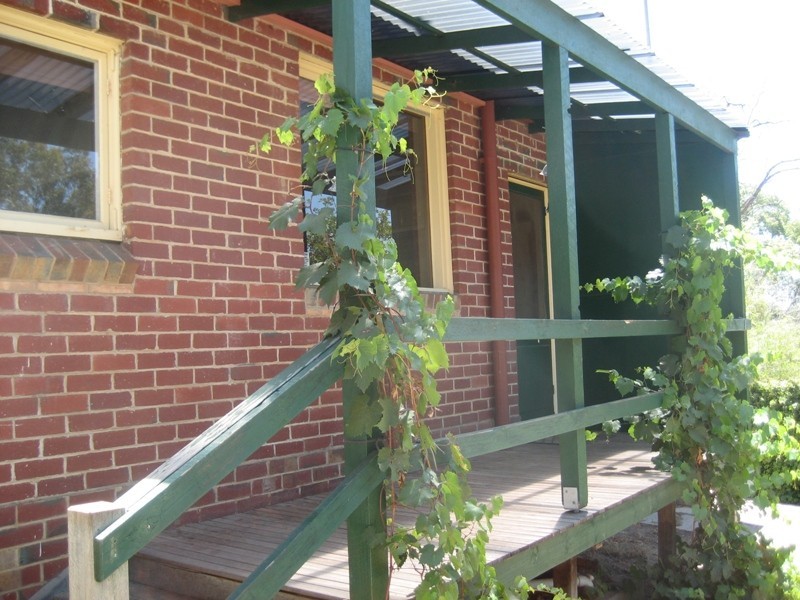 15 Spring Gully Road, Spring Gully VIC 3550