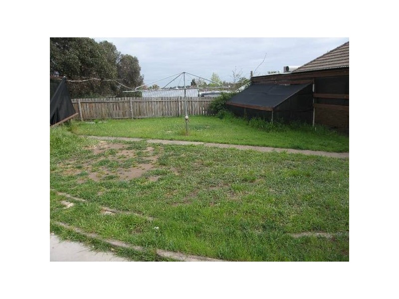 41 Holmes Road, Bendigo VIC 3550