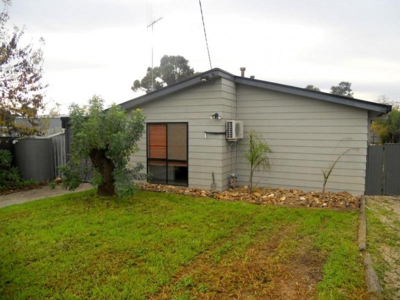 1a Smalley Street, California Gully VIC 3556