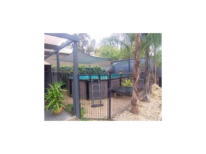 1a Smalley Street, California Gully VIC 3556