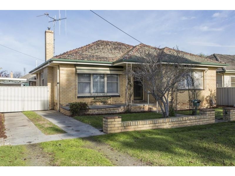 17 Cahill Street, White Hills VIC 3550