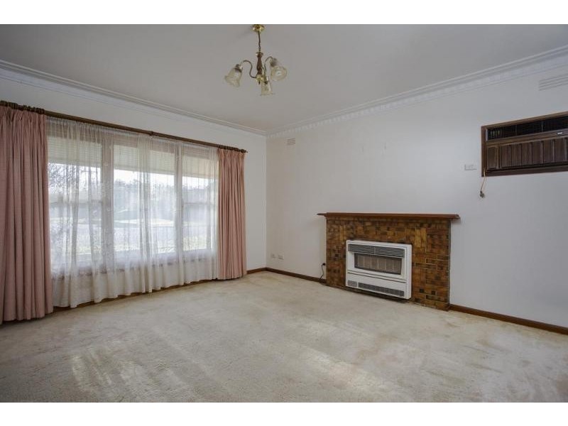 17 Cahill Street, White Hills VIC 3550