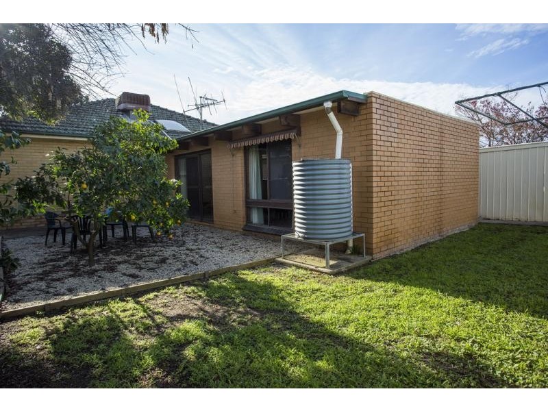 17 Cahill Street, White Hills VIC 3550