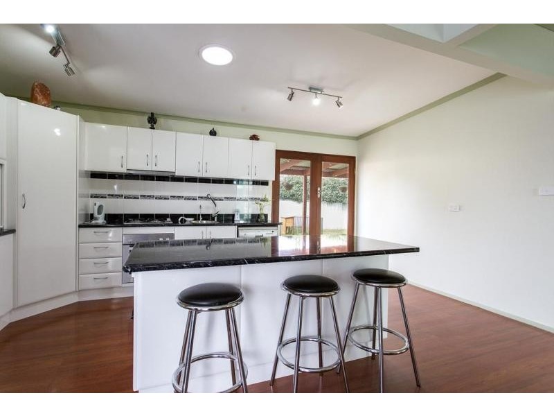 12 Owen Street, Kennington VIC 3550